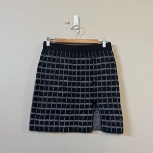 Jessica Simpson grey/black knit soft mini skirt